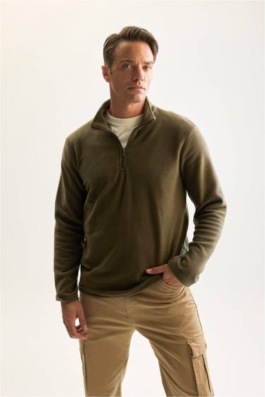 Haki Tüylenme Yapmayan Soğuk Geçirmez Regular Fit Dik Yaka Fermuarlı Polar Sweatshirt