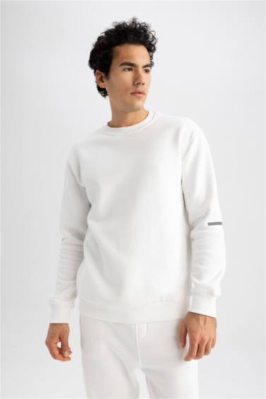 Defacto Fit Standard Fit Crew Neck Sweatshirt