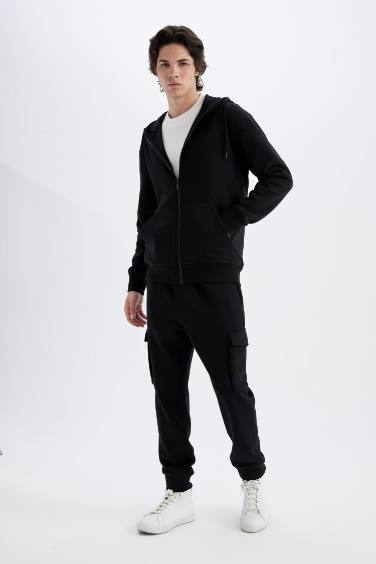 Regular Fit Flexible Leg Cargo Sweatpants