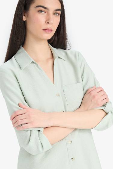 Обычная посадка, рубашка с длинным рукавом и воротником-рубашкой