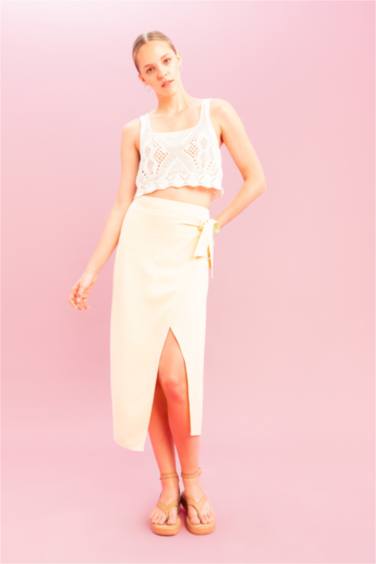 Débardeur Crop Top en crochet à col rond