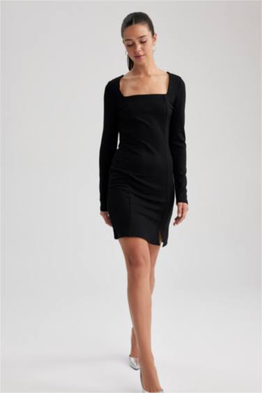 Robe Mini Col Carré À Manches Longues