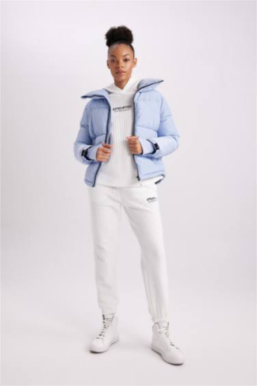 قمصلة نفخ قصة عادية طارد للماء من DeFactoFit