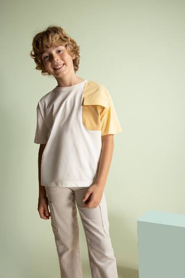 Boy Oversize Fit Crew Neck Short Sleeve T-Shirt