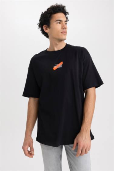 дөңгелек жаға минималл Қысқа жеңді футболка