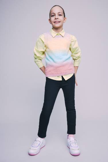 Свитер стандартного кроя для девочек