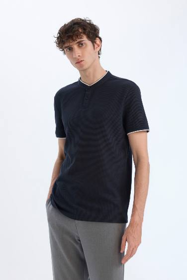 Modern Fit Dog Collar Polo T-Shirt