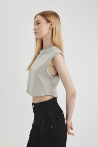 تي شيرت كت قصة فضفاضة