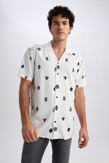 Chemise À Manches Courtes Imprimé en Viscose Coupe régulière