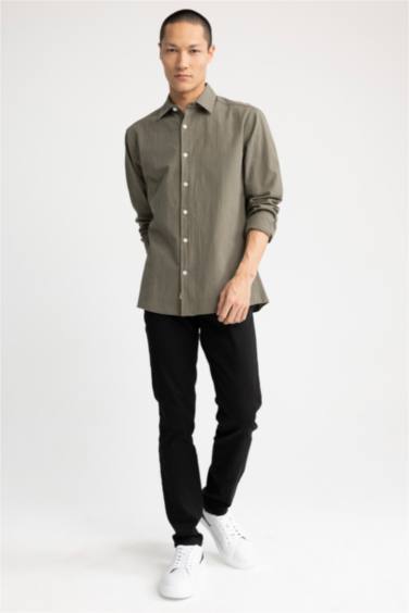 Рубашка приталенного кроя с длинным рукавом