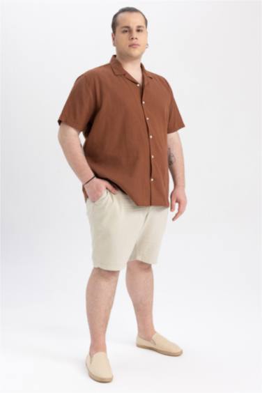 Modern Fit Cropped Collar Short Sleeve Shirt