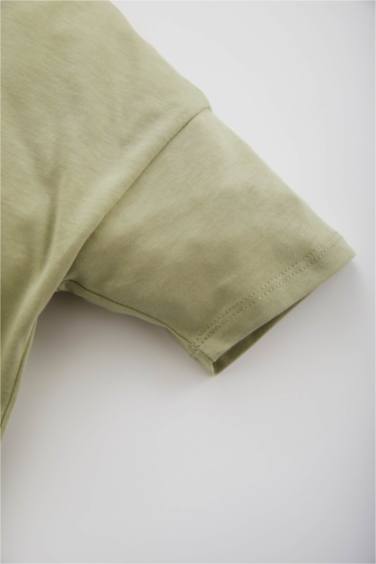 تيشيرت بطباعة الحيوانات قصة عادية