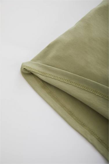 تيشيرت بطباعة الحيوانات قصة عادية