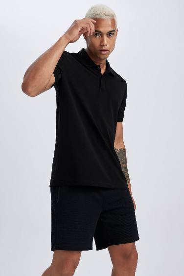 شورت سليم فيت بجيب مزدوج