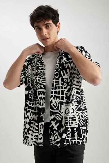Relax Fit Snap Collar Patterned Short Sleeve Shirt