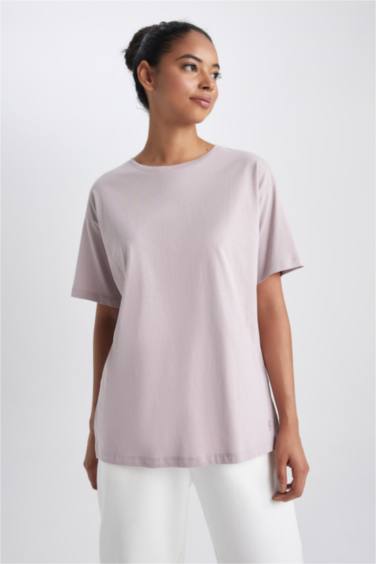 تيشيرت رياضي ممشط بطبعة شعار قصة مريحة