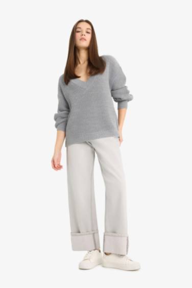 Oversized Fit V-Neck Knit Pullover