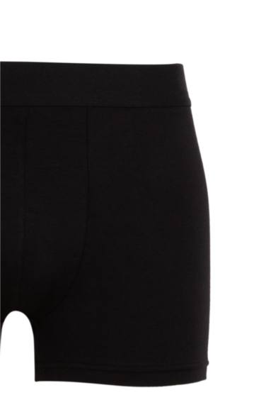 بوكسر بريميوم قصة عادية