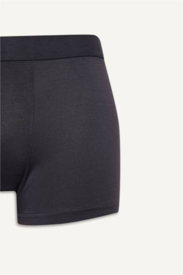 بوكسر بريميوم قصة عادية