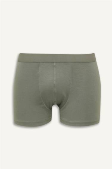 بوكسر بريميوم قصة عادية