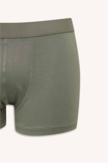 بوكسر بريميوم قصة عادية