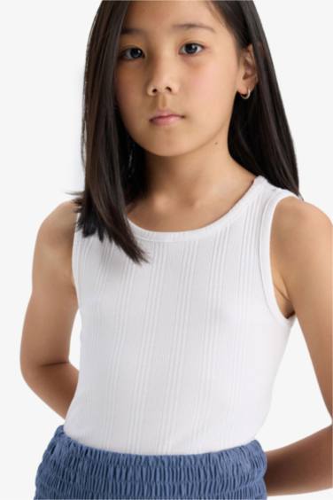 فانيلة بيزك سليم فيت بدون كم بياقة مستديرة