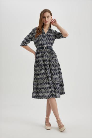 فستان ميدي كم طويل مطبوع وياقة قميص