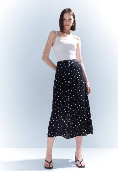 تنورة ميدي فلورال بقصة A بخصر عادي