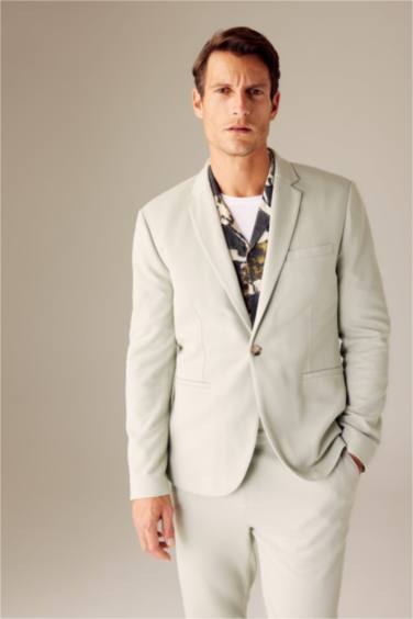 Ерлерге слим пішімі Блэйзер