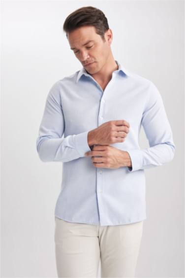 Рубашка приталенного кроя с коротким рукавом