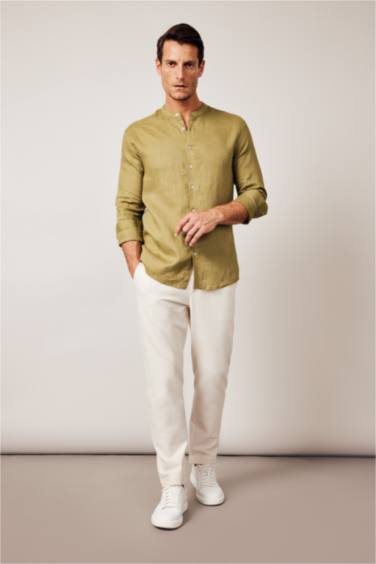 Рубашка приталенного кроя с круглым вырезом из 100% льна