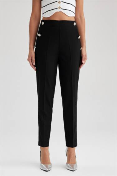 Carrot Fit Pocket Woven Trousers