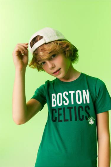 Boys Defacto Fit NBA Boston Celtics Regular Fit Crew Neck Short Sleeved T-Shirt