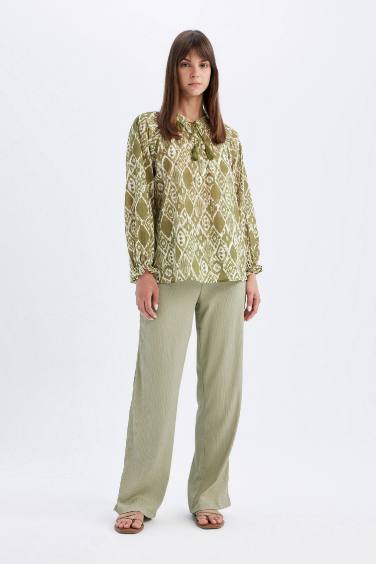 Relax Fit Wrinkled Wide Leg Trousers