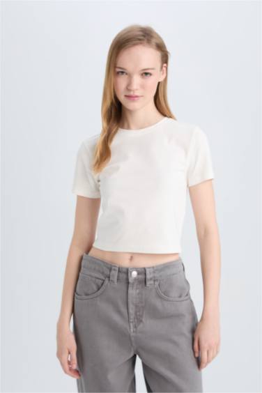 تيشيرت نص ردن سليم فيت مخصر