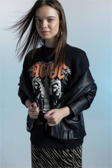 AC/DC Oversize Fit Crew Neck Sweatshirt