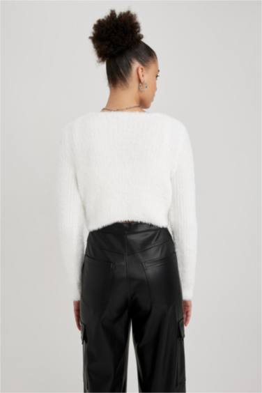 كارديجان تريكو سليم فيت بياقة V