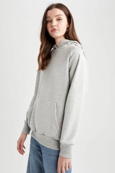 Crew Neck Basic Sweatshirt