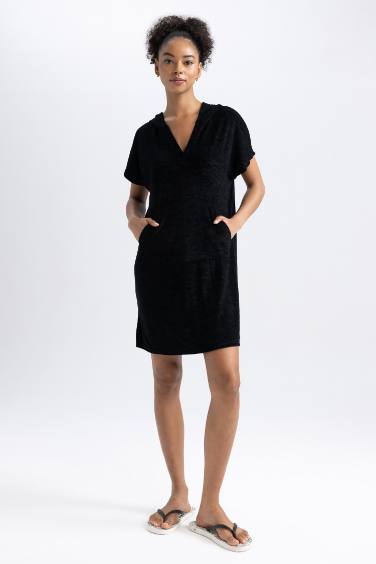 DeFactoFit Standard Fit Hooded Short Sleeve Dress