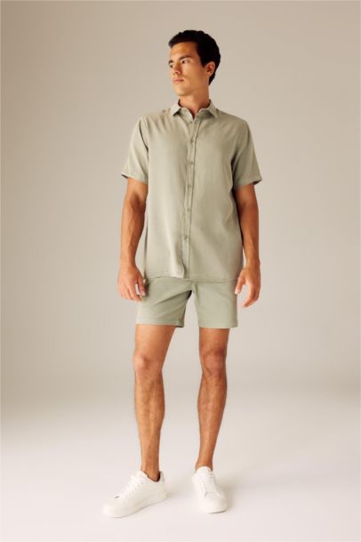 Бермуды стандартного кроя