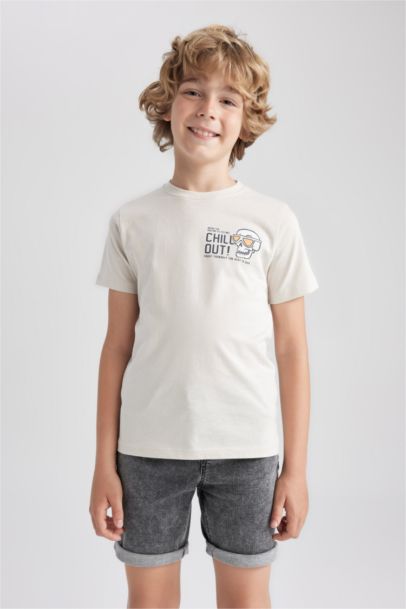 تي شيرت نص كم مطبوع قصة عادية وياقة مستديرة