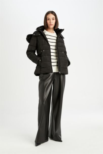 قمصلة نفخ قصة عادية بغطاء للرأس مقاوم للماء