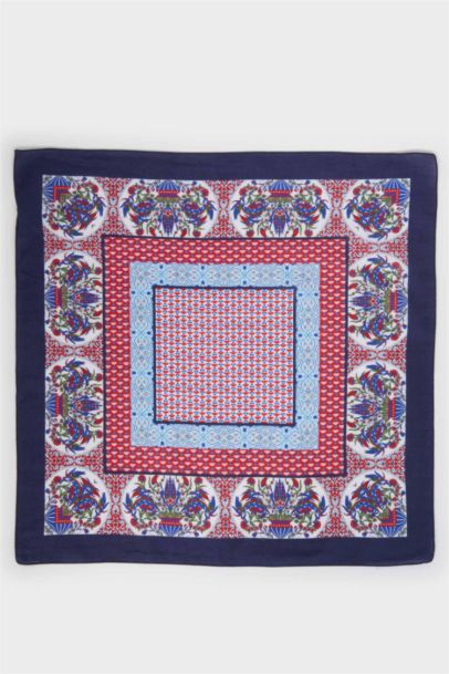 Woman Printed Bandana