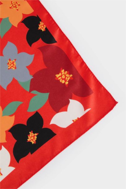 Woman Printed Woven Bandana