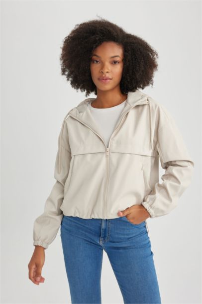 Su İtici Regular Kalıp Kapüşonlu Fermuarlı Kısa Yağmurluk