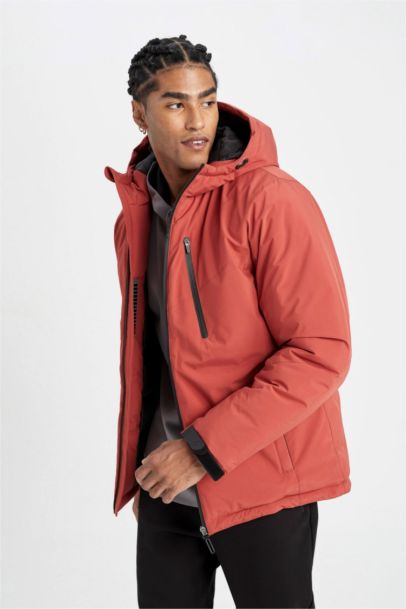 Su İtici Termometreli Slim Fit Dar Kesim Polar Kapüşonlu Fermuarlı Kışlık Mont