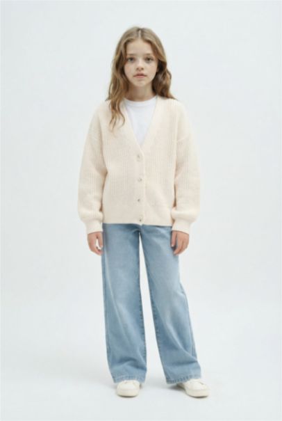 V Yaka Düğmeli Triko Hırka Kız Çocuk