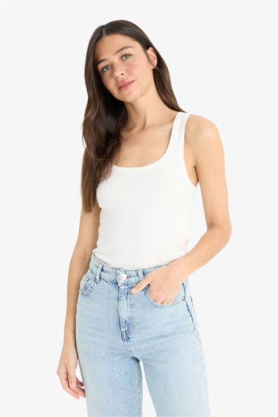 كيمونه سادة مضلع سليم فيت بياخة مدورة