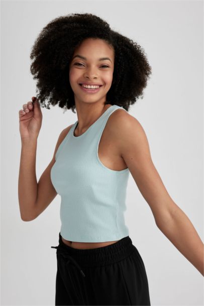 Defacto Fit Crop Crew Neck Sleeveless Sports Undershirt