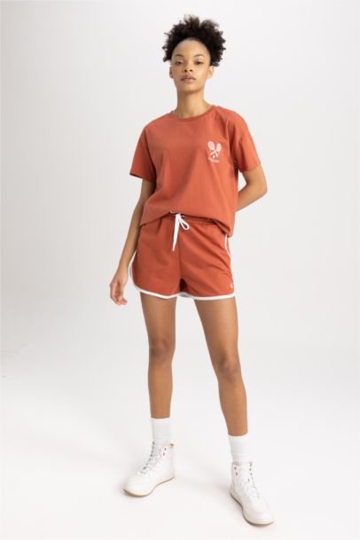 Standard Fit Sports Thin Fabric Shorts